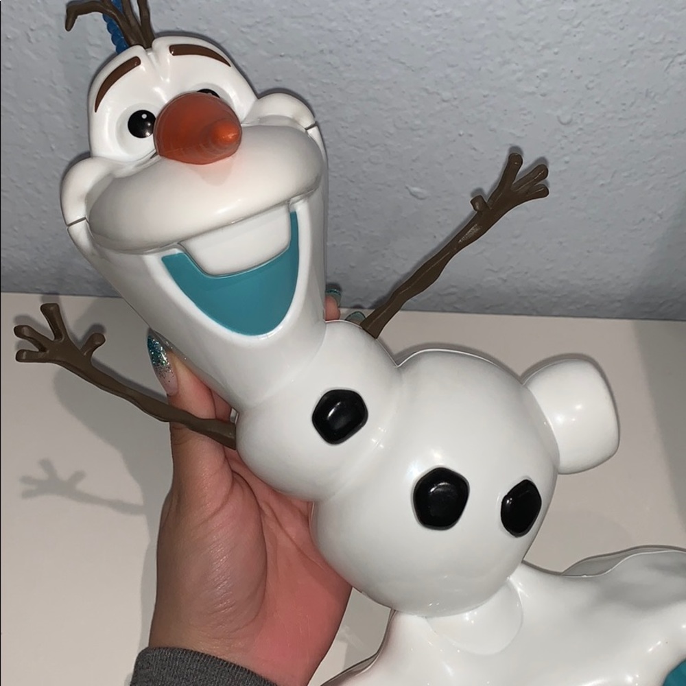 Olaf Frozen Sipper